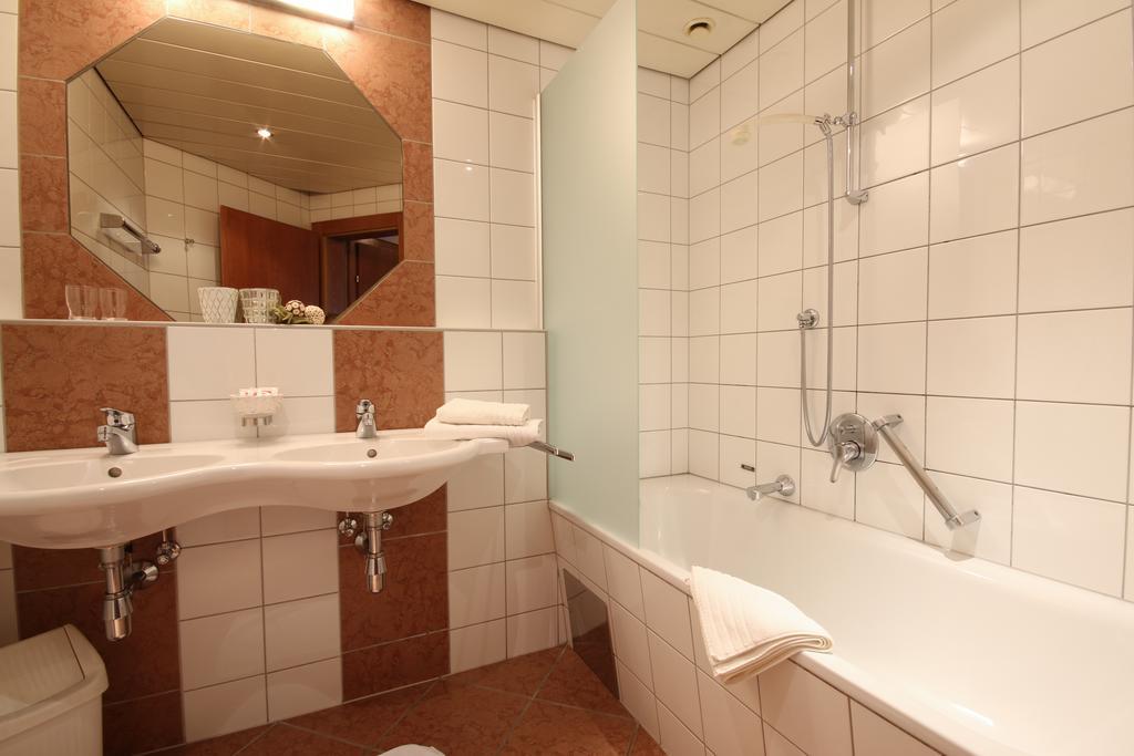 Hotel Gasthof Neuner Imst Exteriör bild